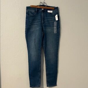 Old Navy Women’s Dark Blue Skinny Jeans Size 8 NWT